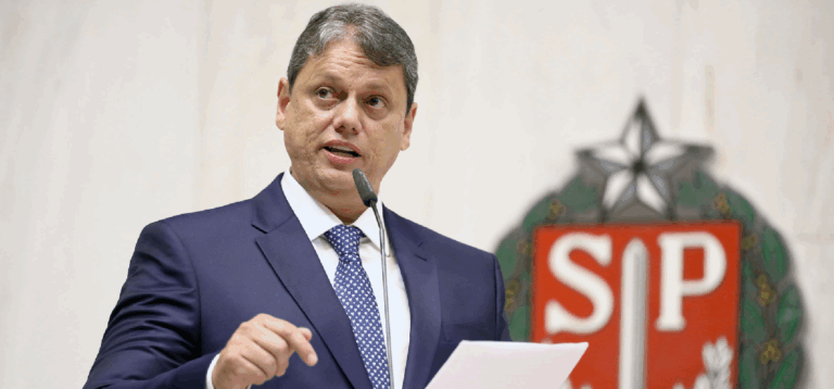 Tarcísio cancela compromissos após decisões judiciais envolvendo Bolsonaro