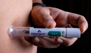 Mounjaro: maioria volta a ganhar peso após interromper uso, aponta estudo