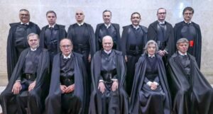 Levantamentos indicam aumento da rejeição ao STF em diferentes regiões